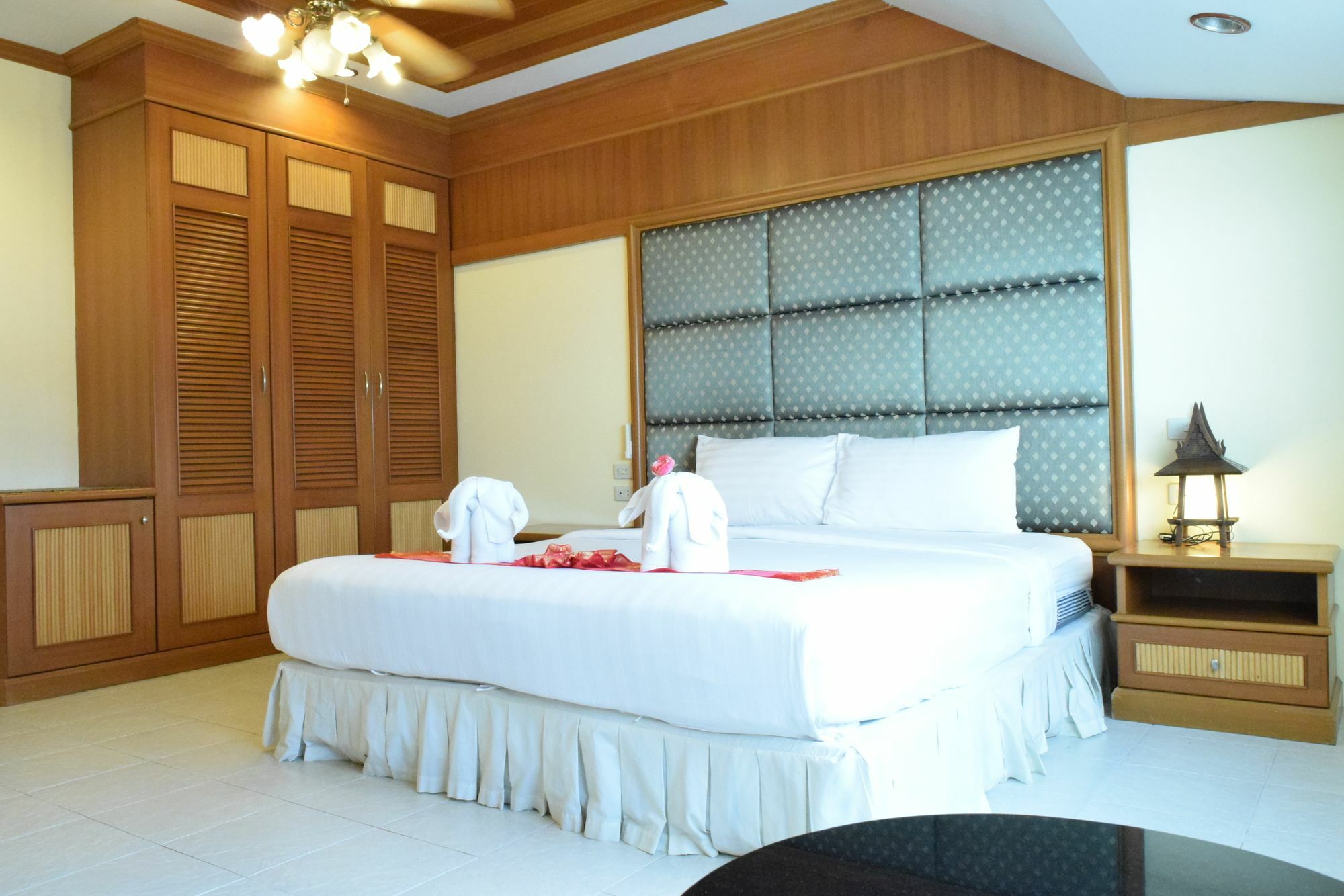 Sea Dream Patong Apartment Luaran gambar
